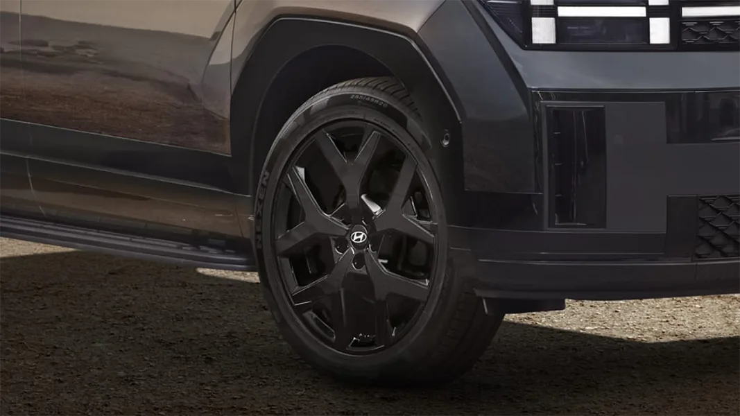 XRT 20” Dark Alloy Wheels with Mud Guard