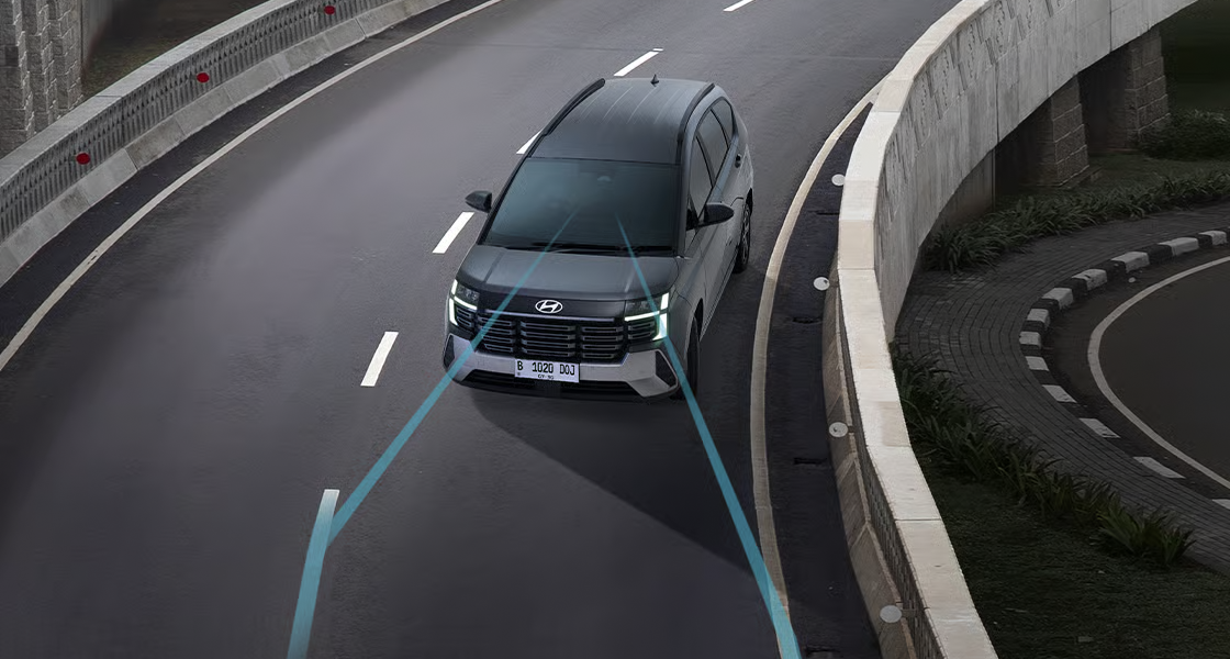 Lane Keeping Assist (LKA)*